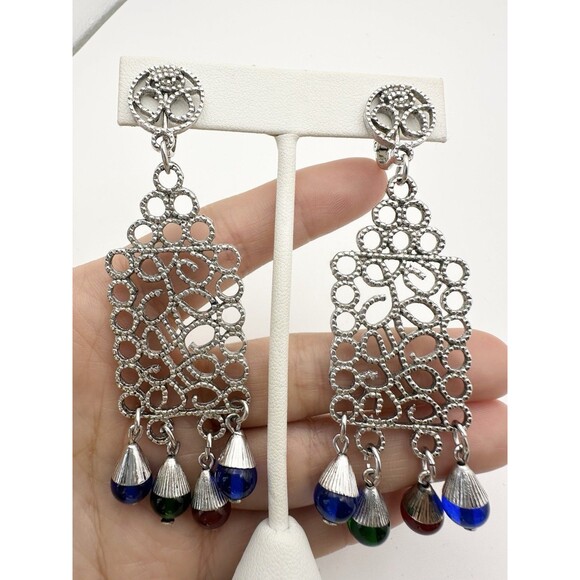 Vintage Silver Crown Trifari Filigree Glass Beaded Clip On Drop Earrings - Picture 3 of 8